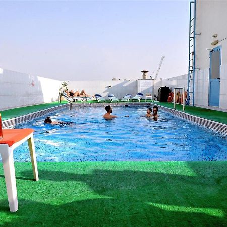 Signature Inn Hotel Deira ドバイ エクステリア 写真