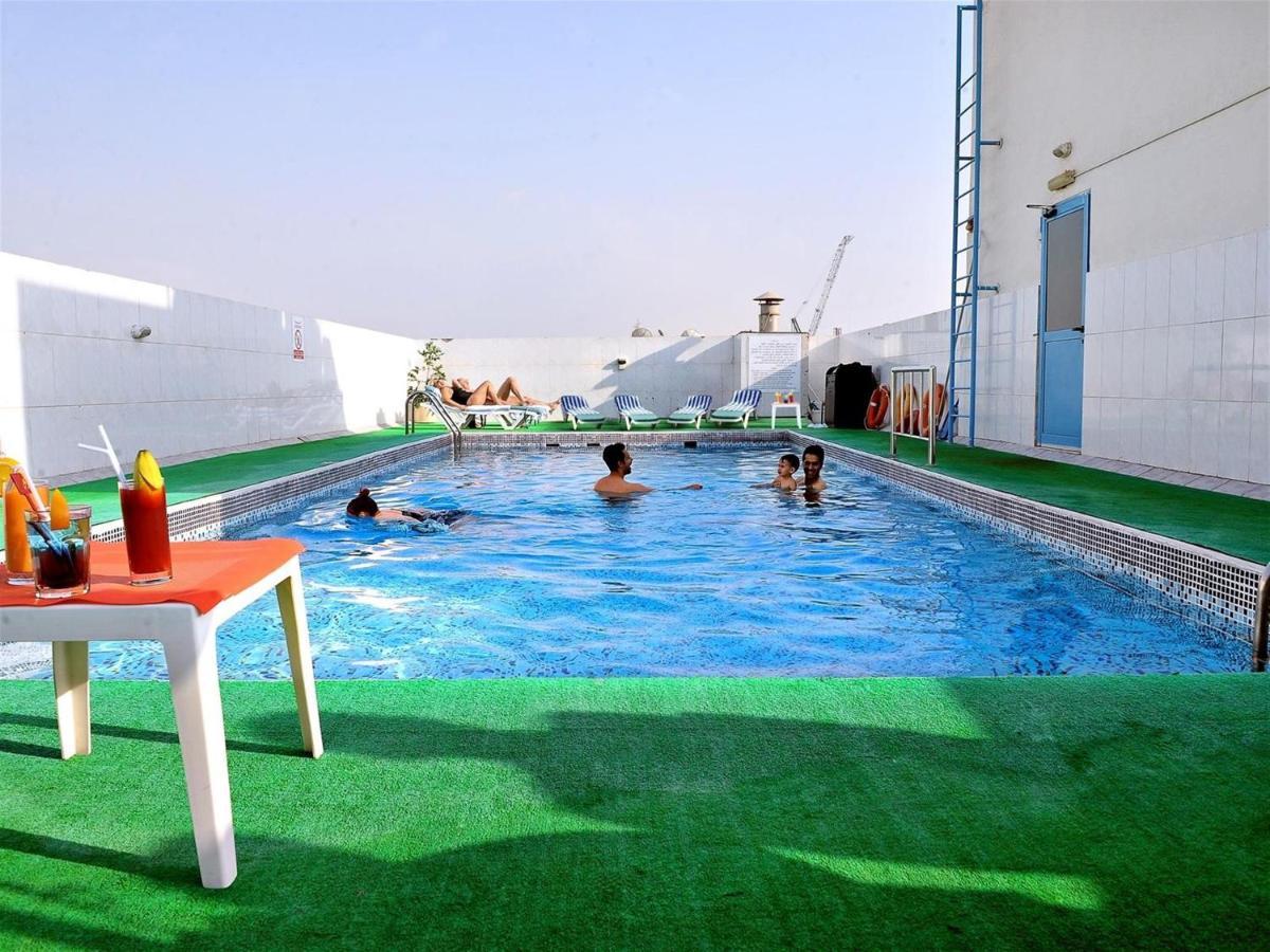 Signature Inn Hotel Deira ドバイ エクステリア 写真