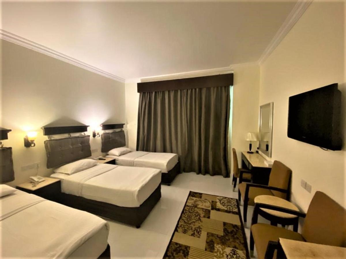 Signature Inn Hotel Deira ドバイ エクステリア 写真