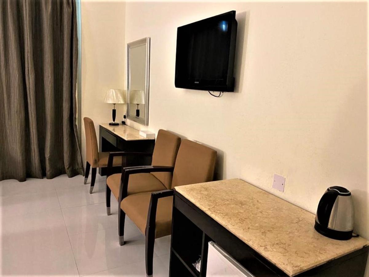 Signature Inn Hotel Deira ドバイ エクステリア 写真