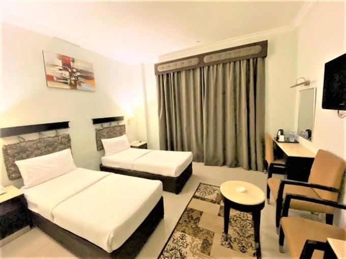 Signature Inn Hotel Deira ドバイ エクステリア 写真