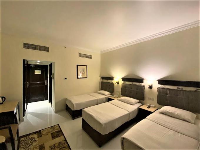 Signature Inn Hotel Deira ドバイ エクステリア 写真